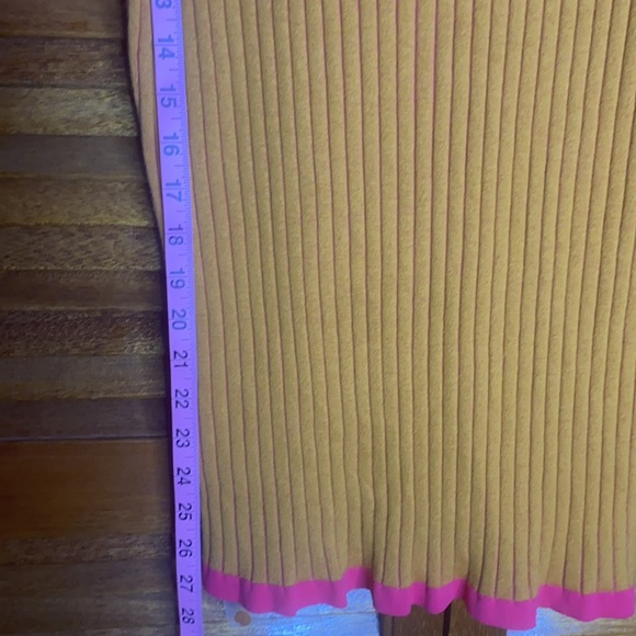 Brand new women’s Burberry Ochre Yellow - Picture 11 of 12